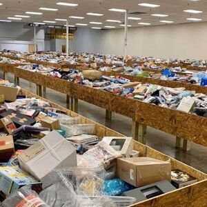 ⭐️ Amazon Returns Mystery Box - Lot of 10 Assorted Items